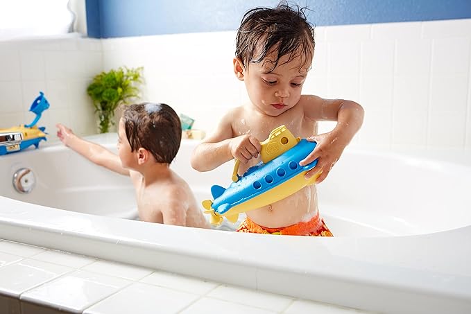 Green Toys Submarine in Yellow & blue - BPA Free, Phthalate Free, Bath Toy with Spinning Rear Propeller. Safe Toys for Toddlers, Babies